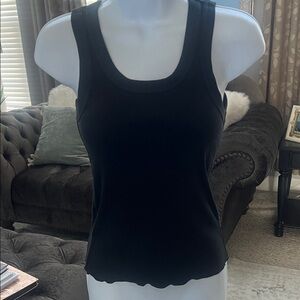 Classic Women's Black Tank Top - Sleek Everyday Layering